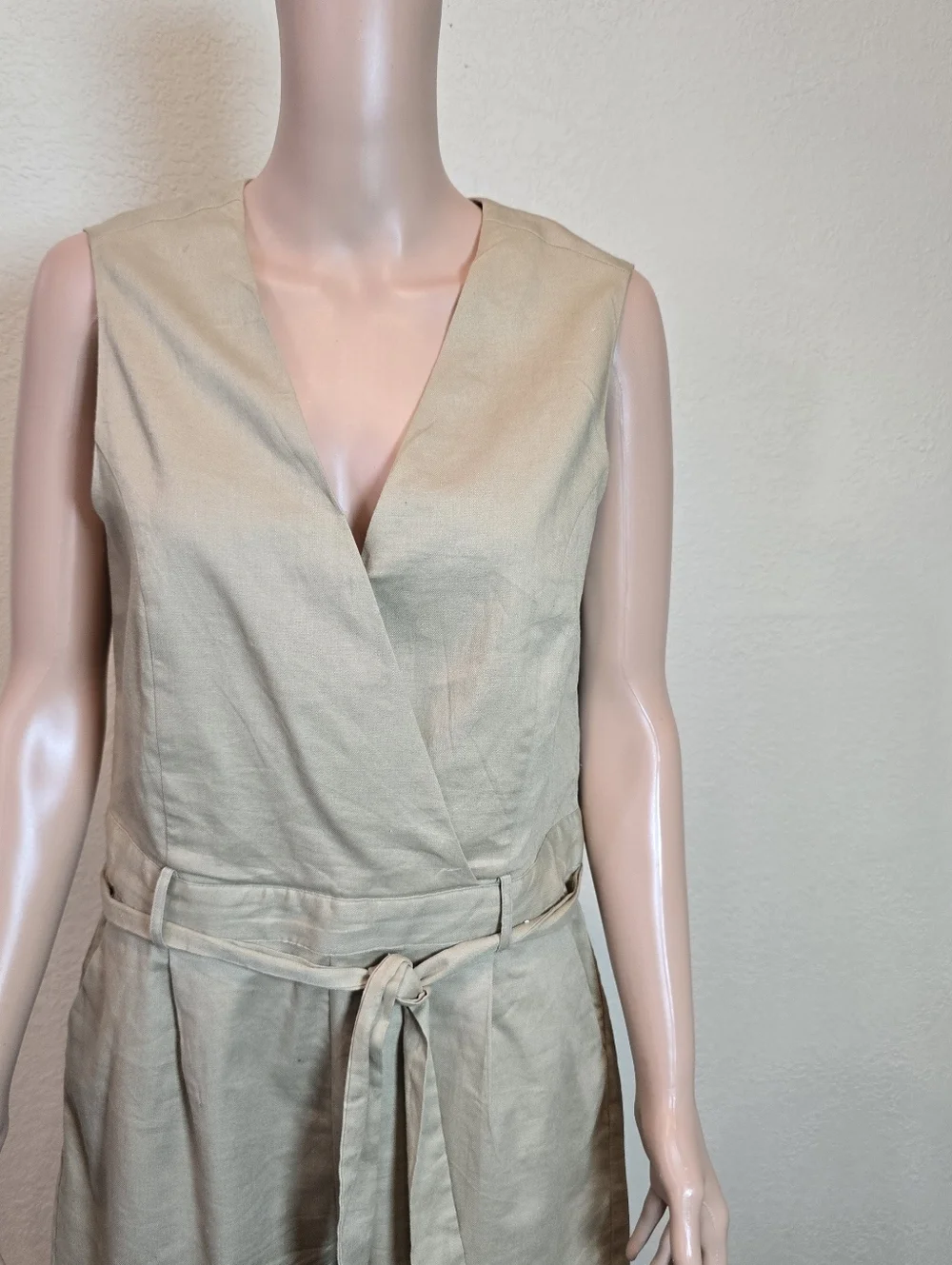 BANANA REPUBLIC Romper One Piece Shorts Womens 8 Beige Linen Blend - Picture 8 of 14